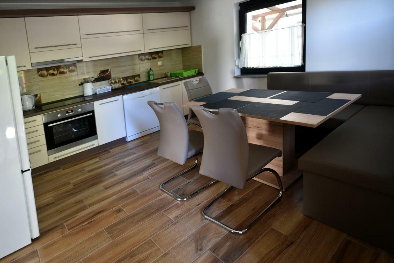 Siraly Apartman Hajdunanas Luaran gambar
